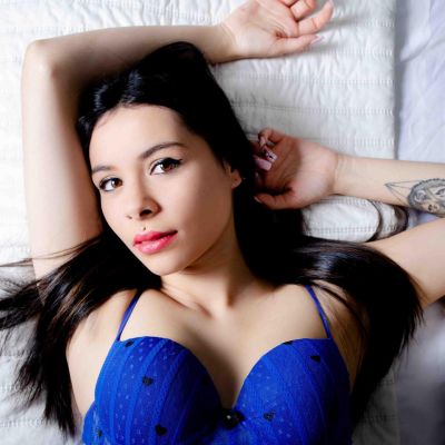 sophieswifth, camgirl Xlovecam
