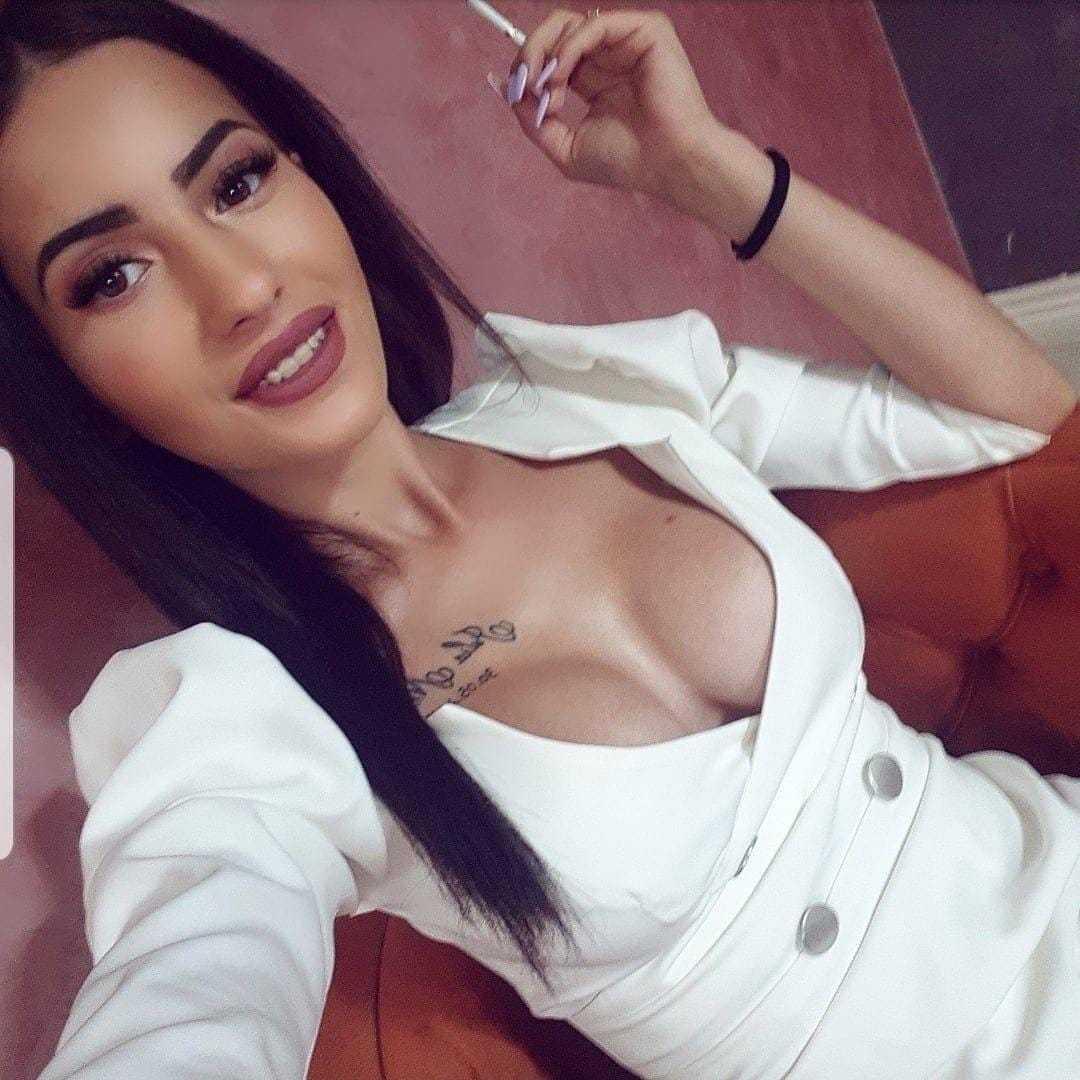 brendajoys, camgirl sur Xlovecam