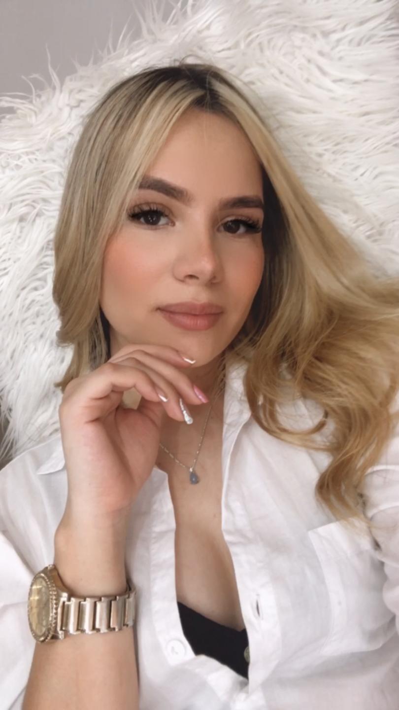 anastasiablonde, camgirl Xlovecam